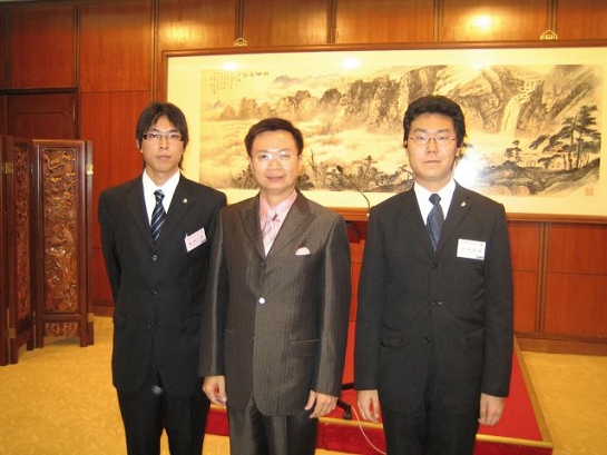 黄志芳外務大臣とNSA(自民党学生部)